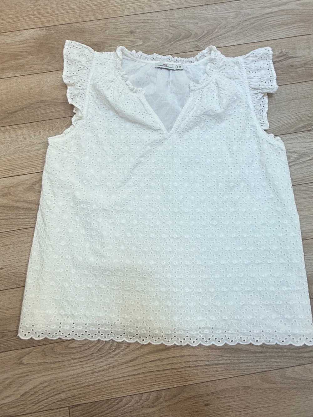 Vineyard Vines White Eyelet Ruffle Sleeve Top Size M